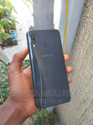 Samsung Galaxy A20 32 GB
