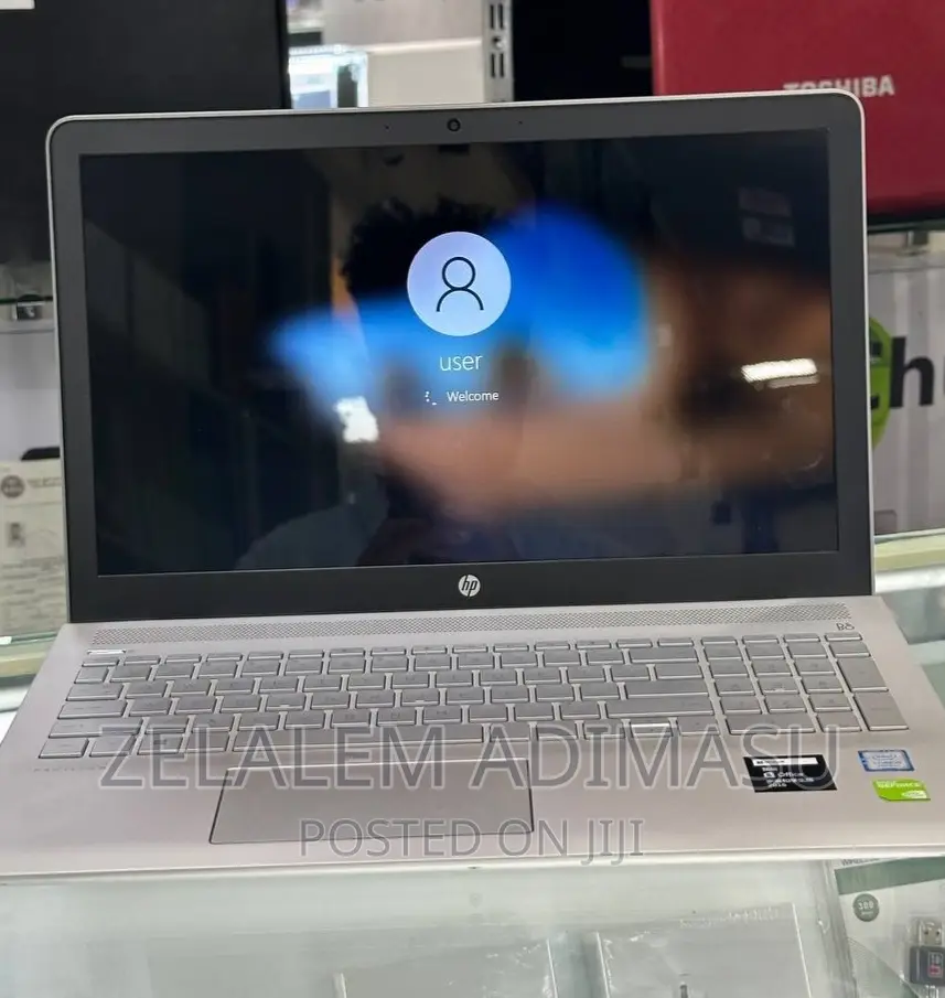 New Laptop HP Pavilion 15 8GB Intel Core I5 SSD 512GB