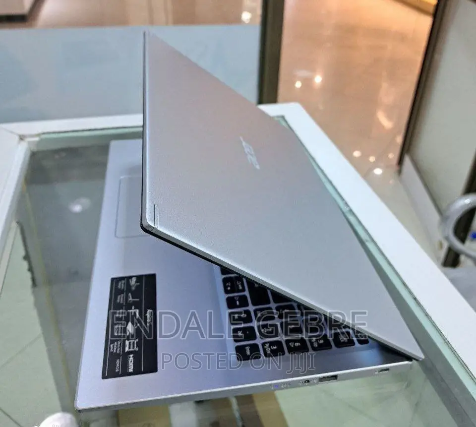New Laptop Acer Aspire 5 8GB Intel Core I3 SSD 256GB