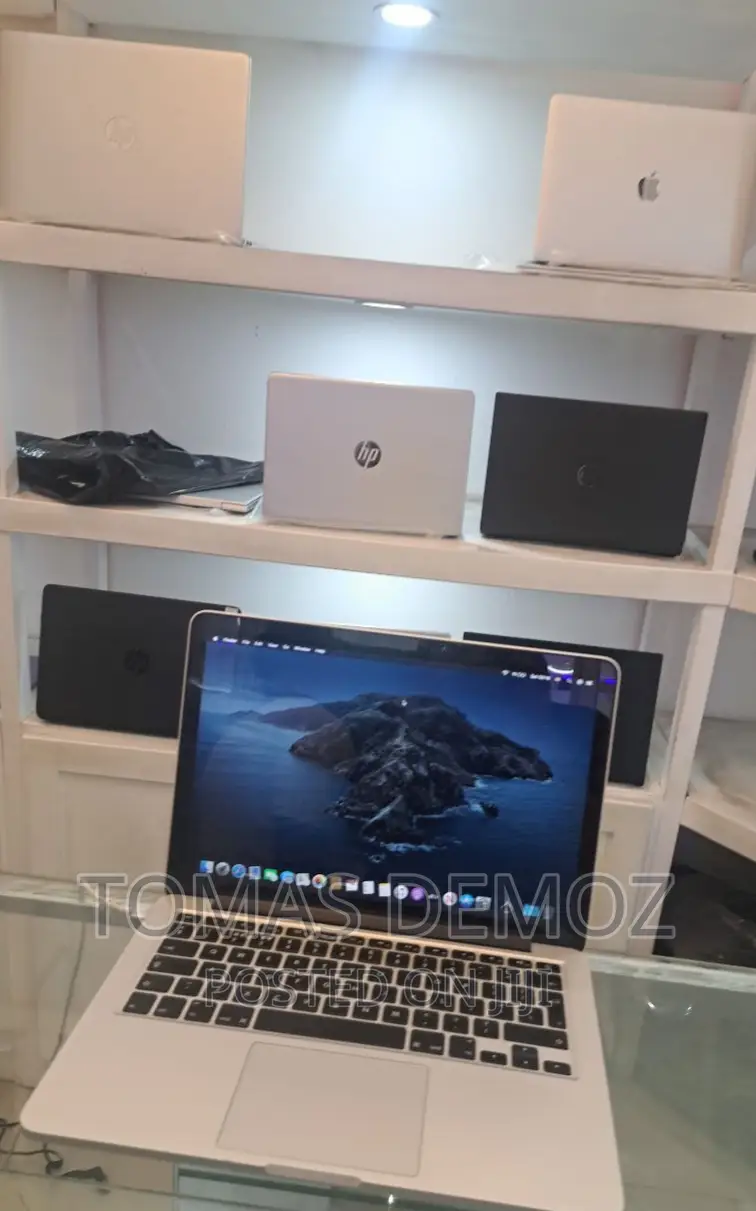 New Laptop Apple MacBook Pro 2015 8GB Intel Core I5 SSD 128GB