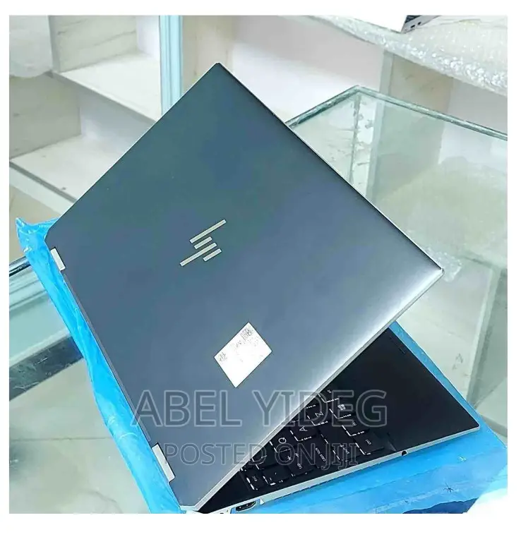 New Laptop HP Spectre X360 16GB Intel Core I7 SSD 512GB