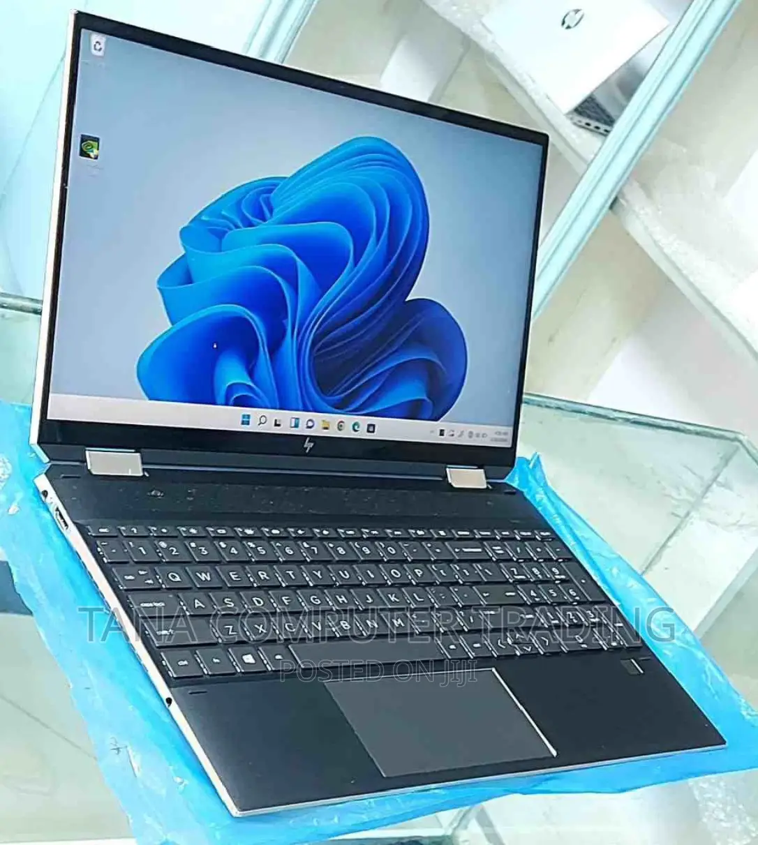 New Laptop HP Spectre 16GB Intel Core I7 SSD 500GB