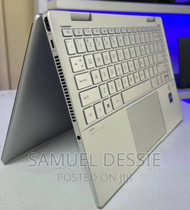 New Laptop HP Pavilion X360 16GB Intel Core I5 SSD 512GB