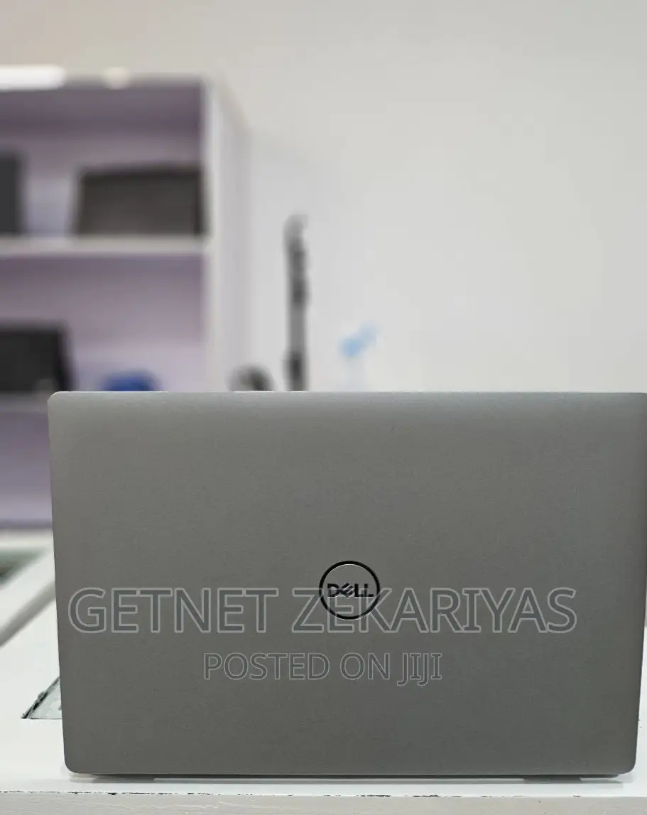 New Laptop Dell Latitude 5320 16GB Intel Core i7 SSD 256GB