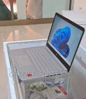 New Laptop HP Stream Notebook 8GB Intel Core I5 SSD 1T