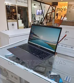 New Laptop Asus VivoBook 15 X505BA 8GB Intel Core I5 SSD 512GB