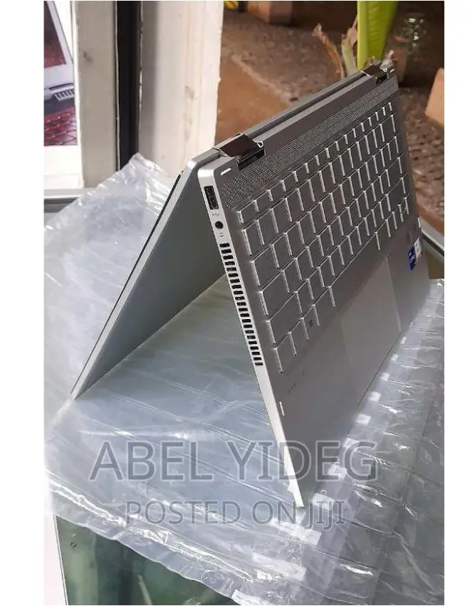 New Laptop HP Pavilion X360 8GB Intel Core I5 SSD 512GB