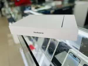 New Laptop Apple MacBook Air 2022 M2 8GB Apple M2 SSD 512GB