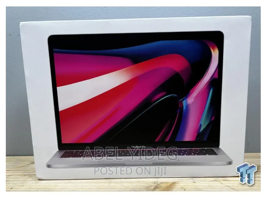 New Laptop Apple MacBook Pro 2022 M2 16GB Apple M2 SSD 512GB
