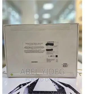 New Laptop Apple MacBook Pro 2022 M2 16GB Apple M2 SSD 512GB