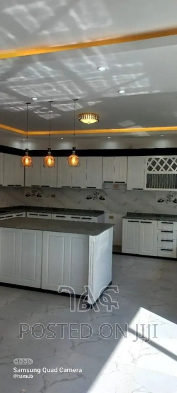 5bdrm House in ሳሚት ፍየል ቤት በጣም አሪፍ, Bole for sale