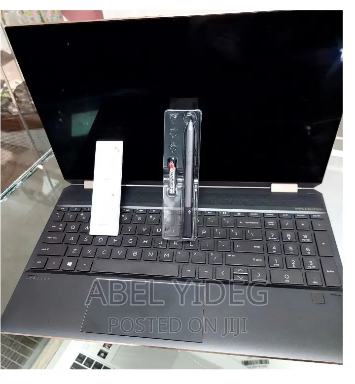 New Laptop HP Spectre X360 16GB Intel Core i7 SSD 1T