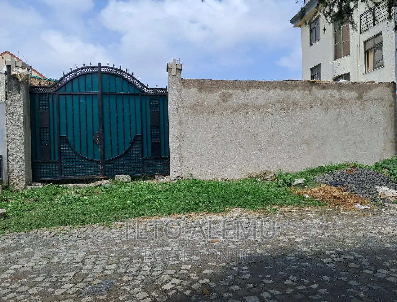 የሚሸጥ ቦታ አያት ሀይሌ አካባቢ