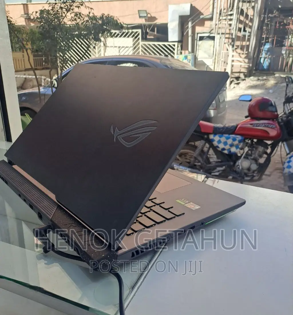 New Laptop Asus ROG Strix G15 32GB AMD Ryzen 9 SSD 1T
