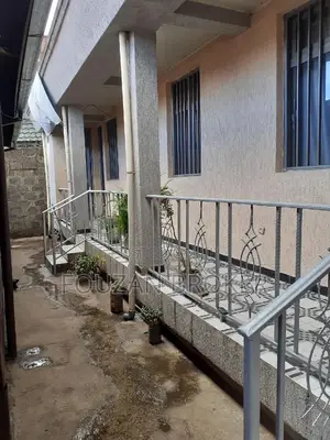 5bdrm House in Around Awoliya, Gullele for sale