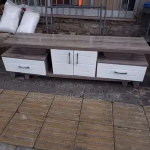 Photo - 1,50 Cm ላምኔት ቲቪ እስታንድ