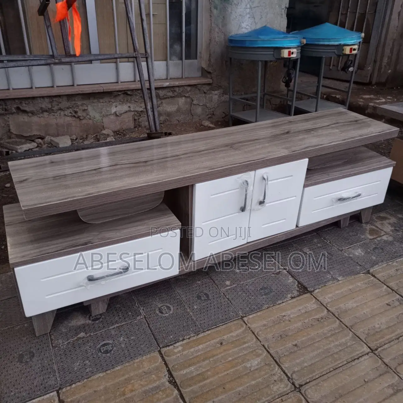 1,50 Cm ላምኔት ቲቪ እስታንድ