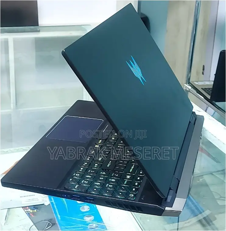 New Laptop Acer Predator Helios 300 16GB Intel Core i9 SSD 512GB