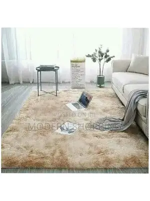 ለስላሳ እና ምቹ የፈር ምንጣፍ