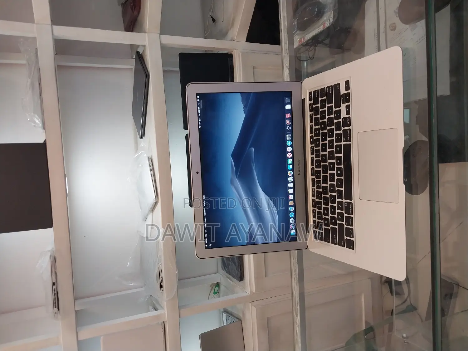 New Laptop Apple MacBook Air 2017 8GB Intel Core I5 SSD 128GB