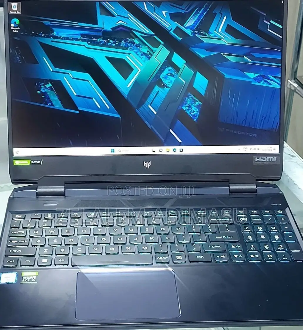 New Laptop Acer Predator Helios 300 16GB Intel Core I9 SSD 512GB