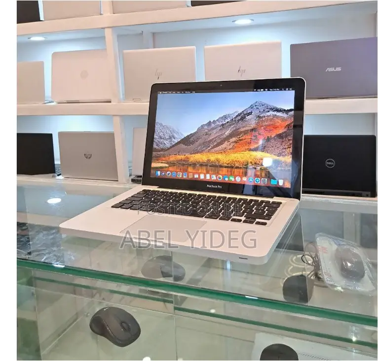 New Laptop Apple MacBook Pro 2011 4GB Intel Core I5 HDD 320GB