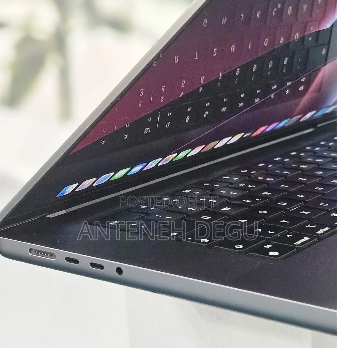 New Laptop Apple MacBook 16GB Apple M1 Pro SSD 1T