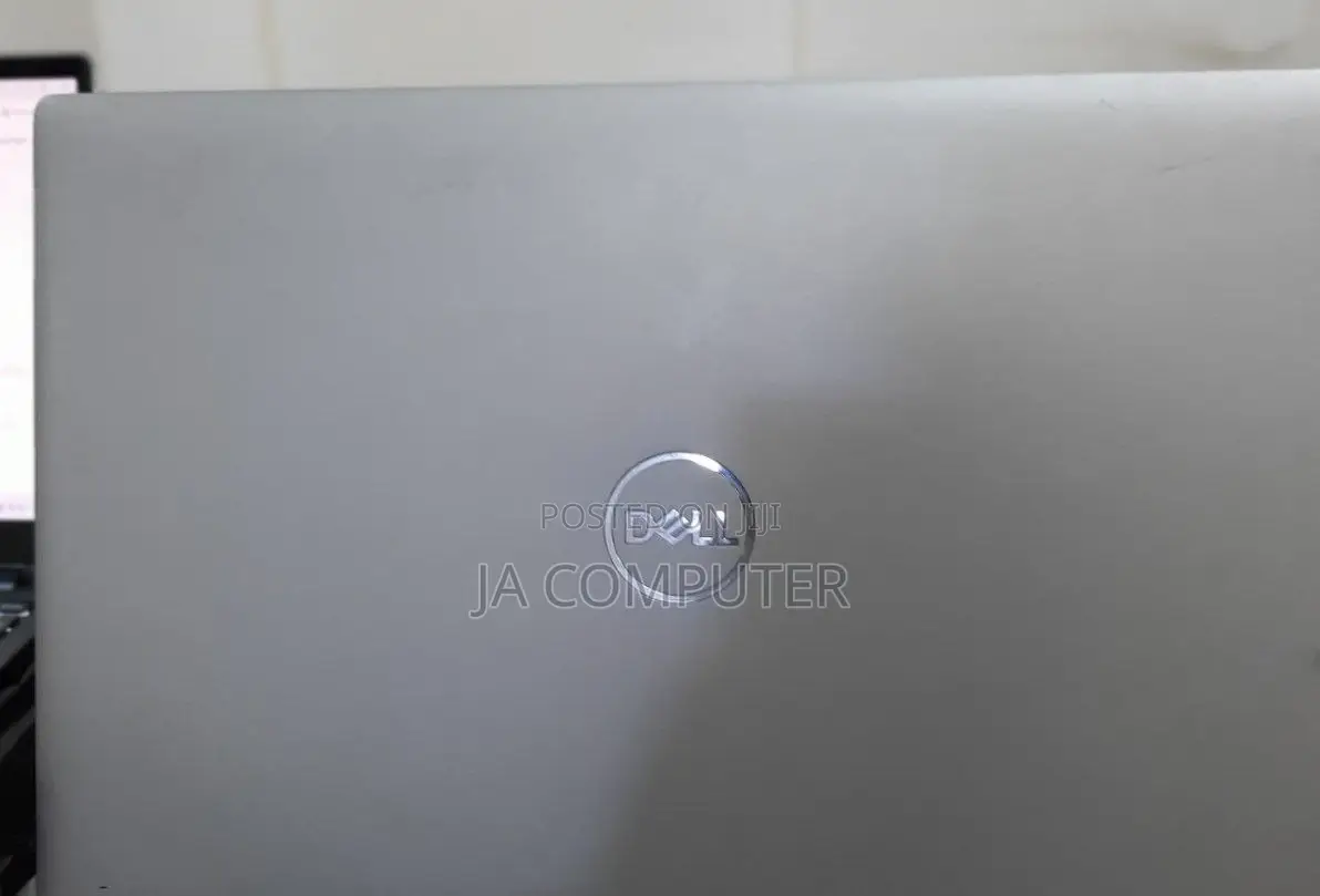 New Laptop Dell Latitude 5530 16GB Intel Core I5 SSD 512GB