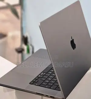 New Laptop Apple MacBook Pro 2021 M1 16GB Intel Core I7 SSD 1T