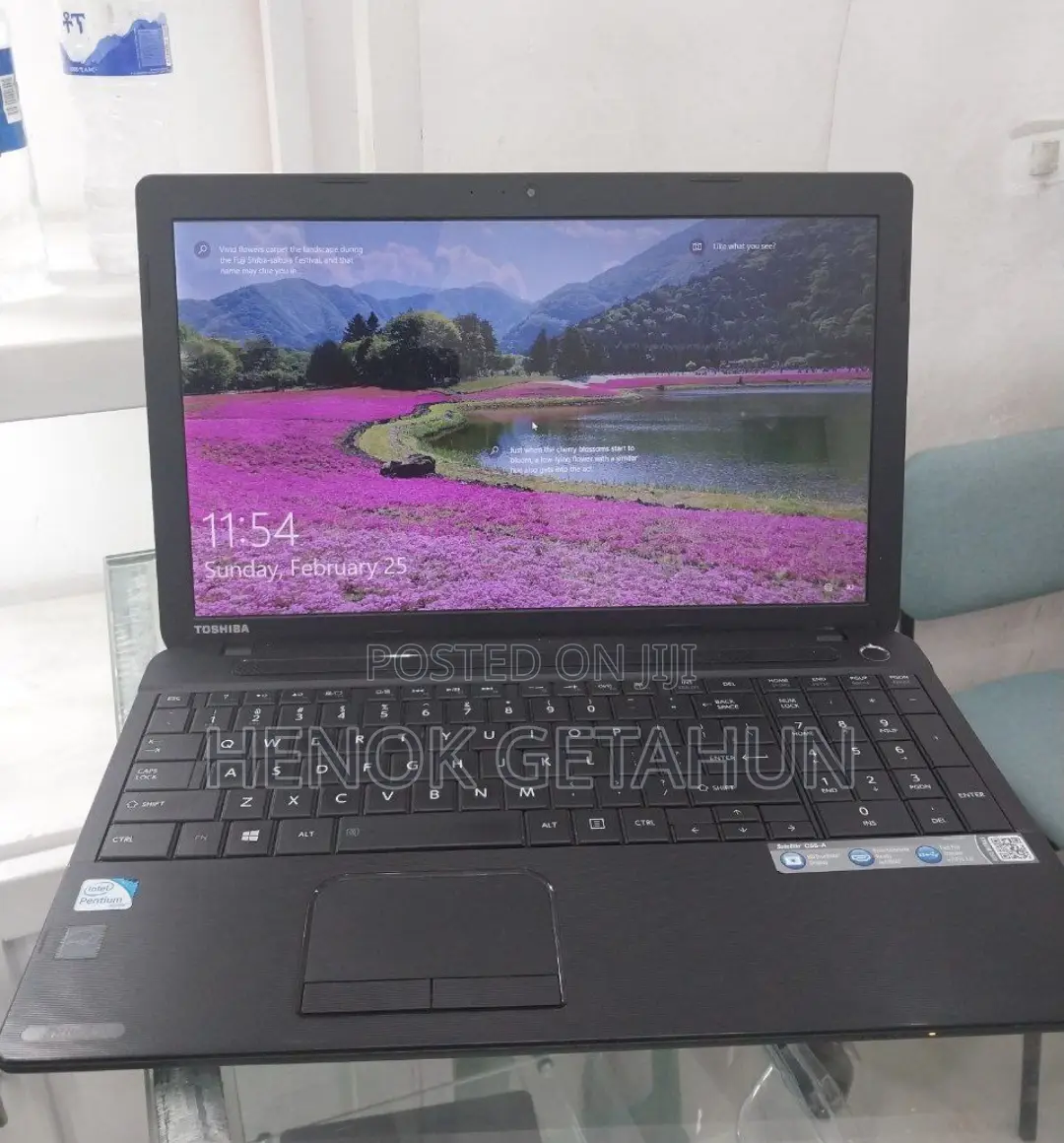 New Laptop Toshiba Satellite C55 4GB Intel Celeron HDD 320GB