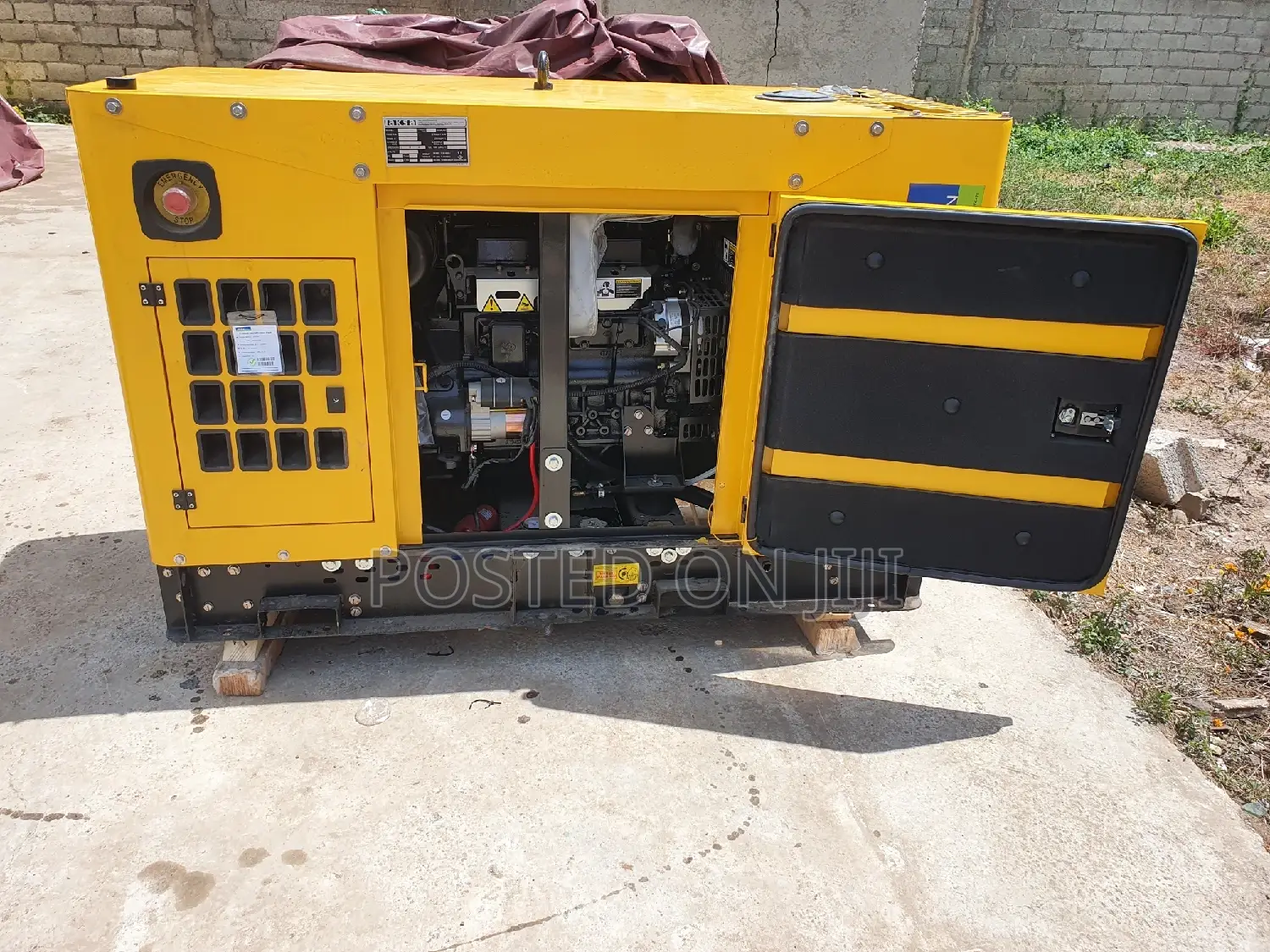 11kva Aksa 3phase Generator