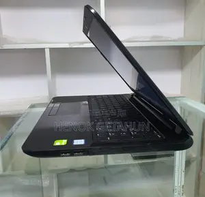 New Laptop HP Stream Notebook 8GB Intel Core i5 HDD 1T