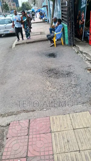 የሚሸጥ ዋና አስፓልት ላይ ያለ ቦታ ፌጋ