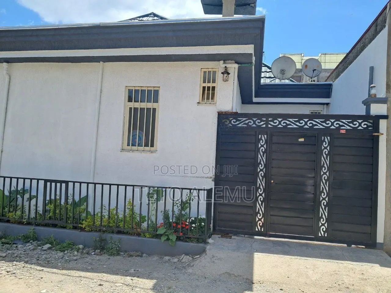 2bdrm Villa in የሚሸጥ ቪላ አያት 49, Bole for sale