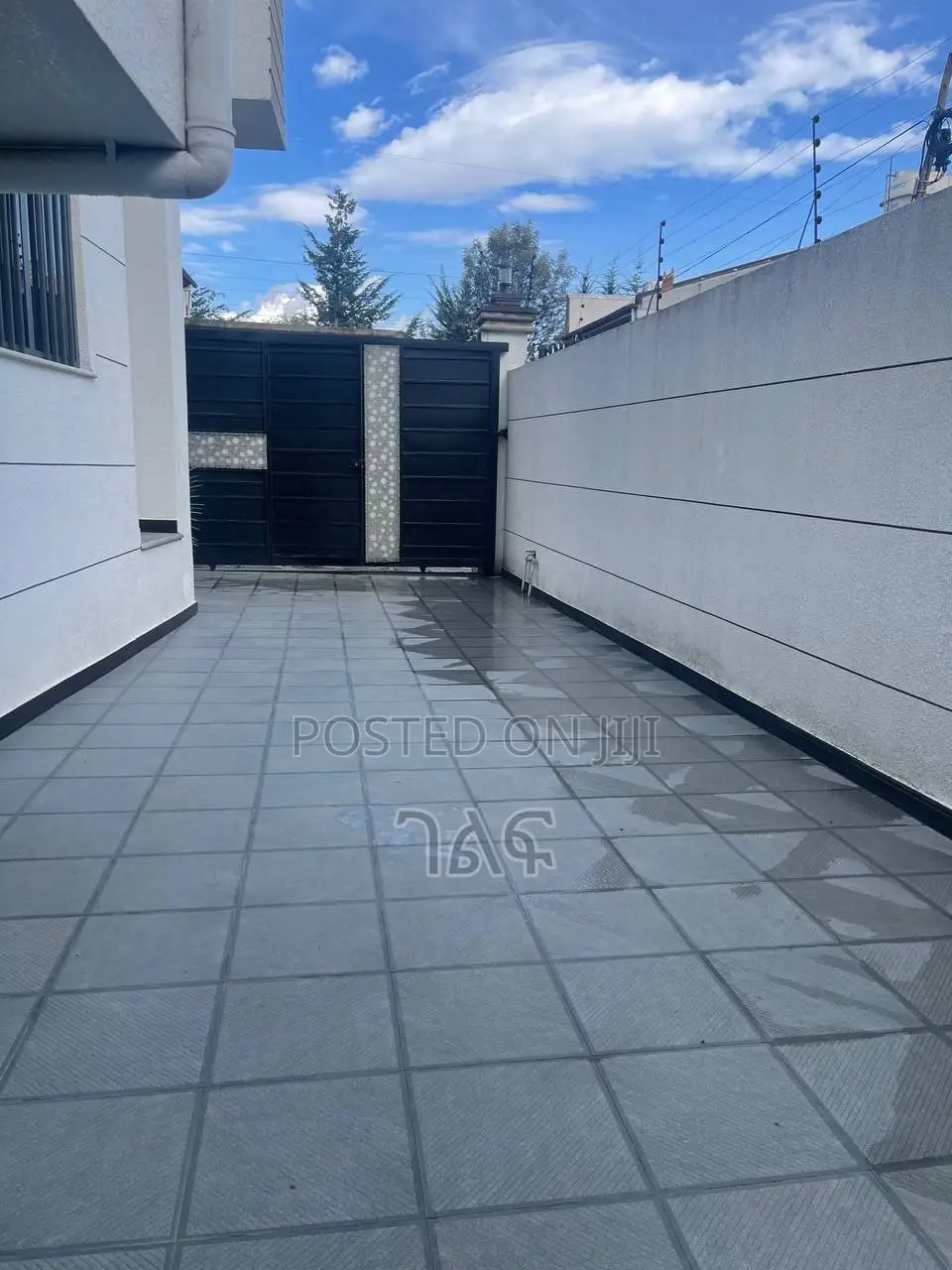 11bdrm House in ላፍቶ ቅንጡ መኖሪያ ቤት, Nifas Silk-Lafto for sale