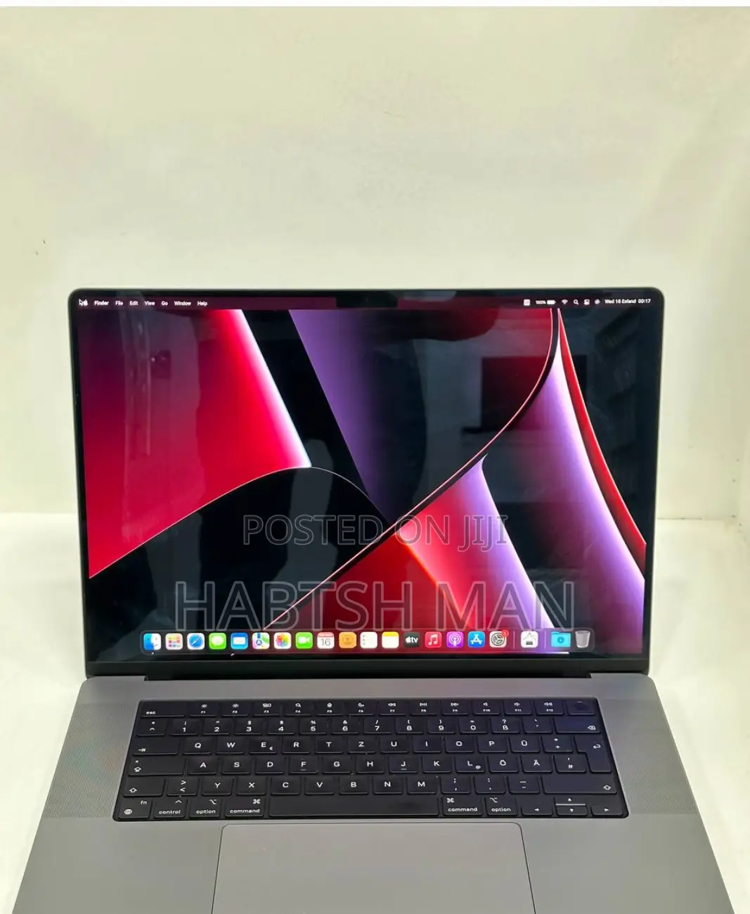 New Laptop Apple MacBook Pro M1 16GB Apple M1 Pro SSD 1T