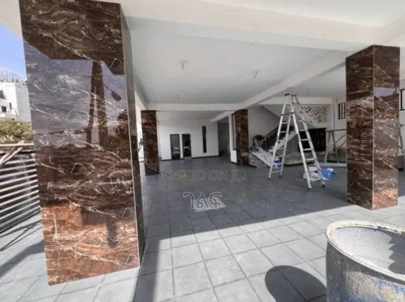 ጃክሮስ አካቢቢ ሙሉ ህንፃው አፓርትመንት ነው