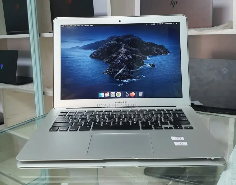 New Laptop Apple MacBook Air 2015 8GB Intel Core I5 SSD 128GB