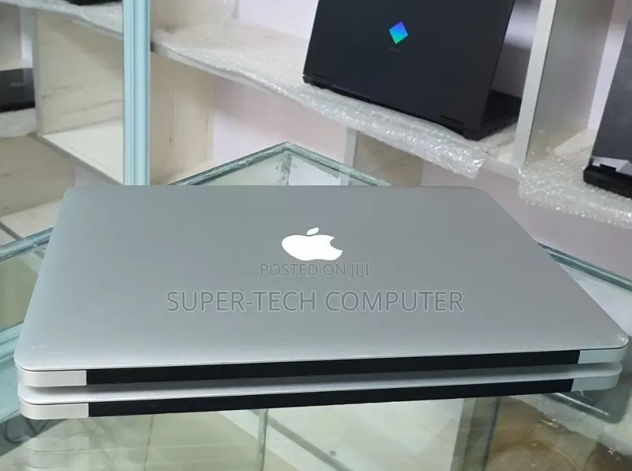 New Laptop Apple MacBook Air 2015 8GB Intel Core I5 SSD 128GB