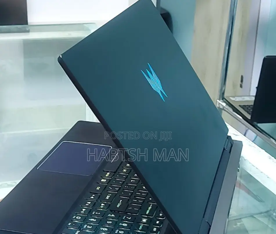 New Laptop Acer Predator Helios 300 16GB Intel Core i9 SSD 512GB