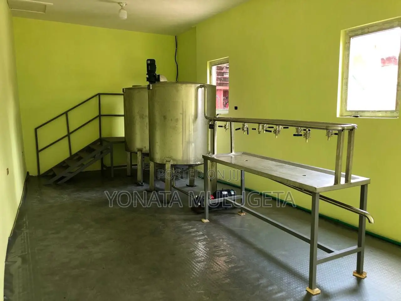 የፈሳሽ ሳሙና ሚክሰር (ላርጎ ሞምያ