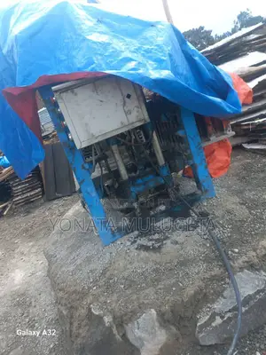 ብሎኬት ማምረቻ ሽያጭ