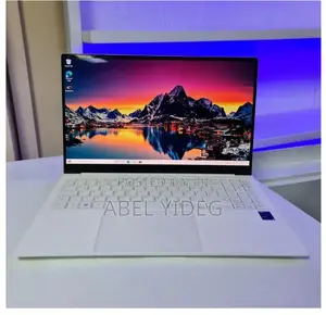 Photo - New Laptop Samsung 16GB Intel Core I7 SSD 512GB