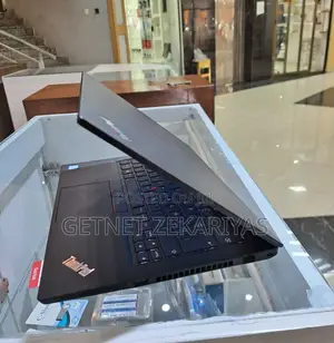 New Laptop Lenovo Thinkpad T490s 16GB Intel Core I7 SSD 512GB