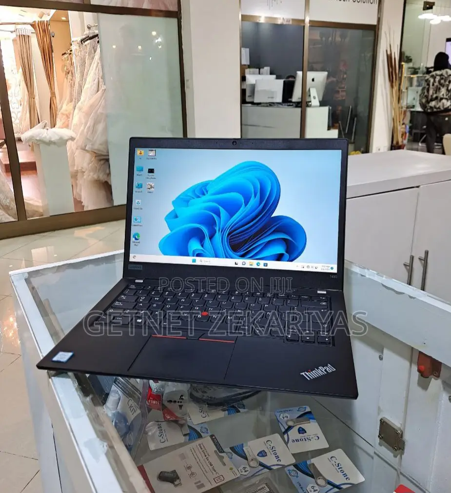 New Laptop Lenovo Thinkpad T490s 16GB Intel Core I7 SSD 512GB