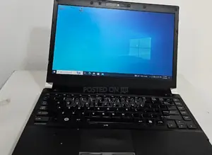 New Laptop Toshiba 4GB Intel Core I5 HDD 500GB