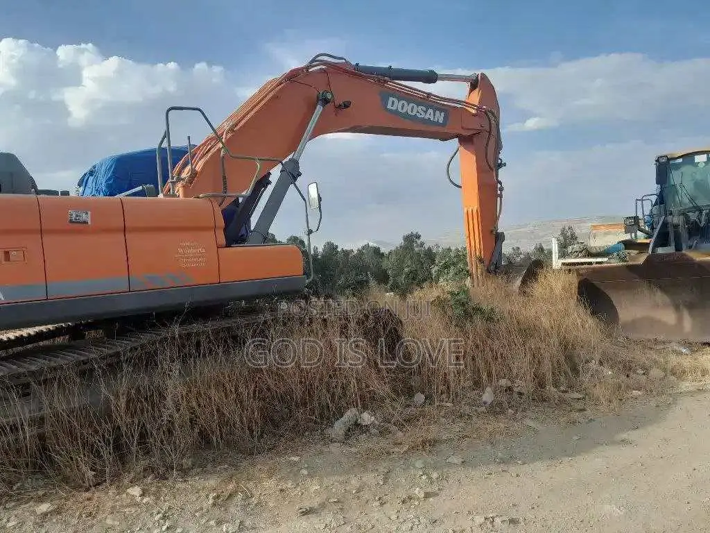 Dossan Excavator for Sell