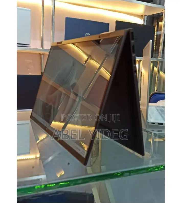 New Laptop HP Envy X360 16GB AMD Ryzen 7 SSD 512GB