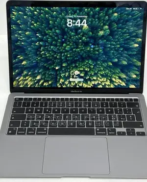 New Laptop Apple MacBook Pro 2020 M1 16GB Intel Core I9 SSD 256GB