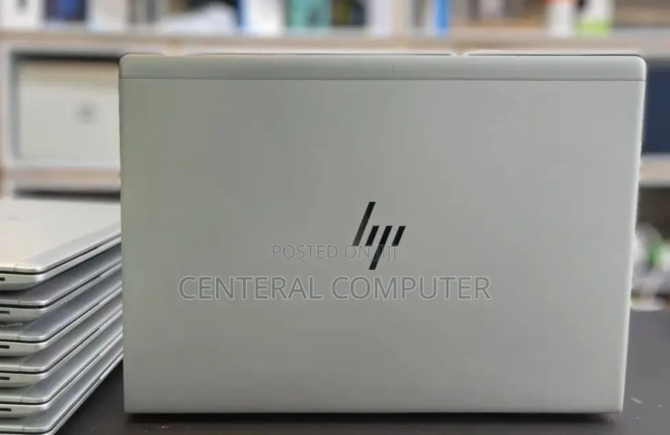 New Laptop HP 430 G5 8GB Intel Core I5 SSD 512GB